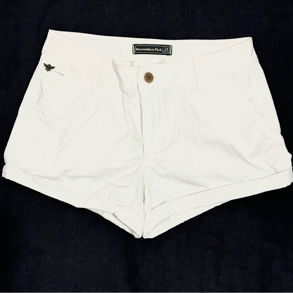 Abercrombie & Fitch Women’s White Twill Cuffed Shorts Size 24/00 Bee Emblem Y2K